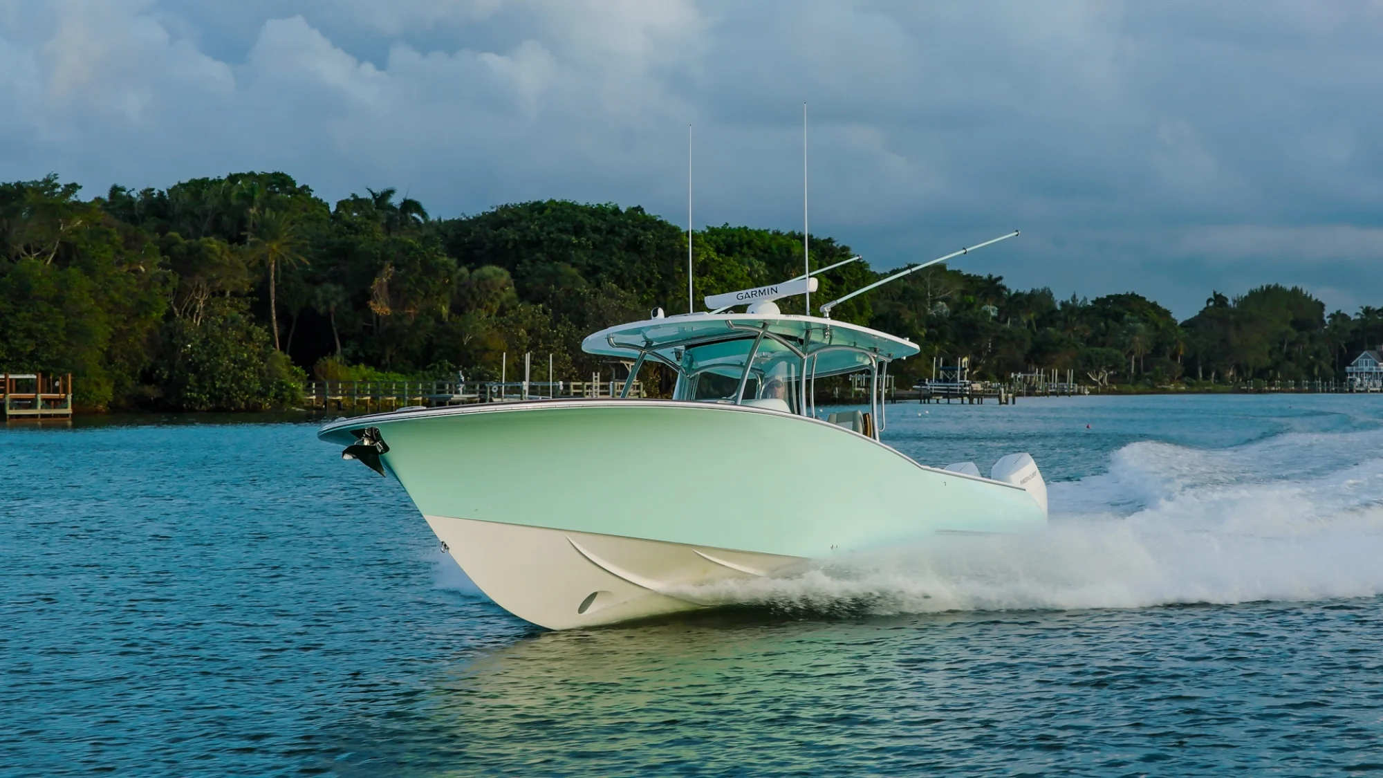 Mag Bay Yachts 38' CC - Image 4