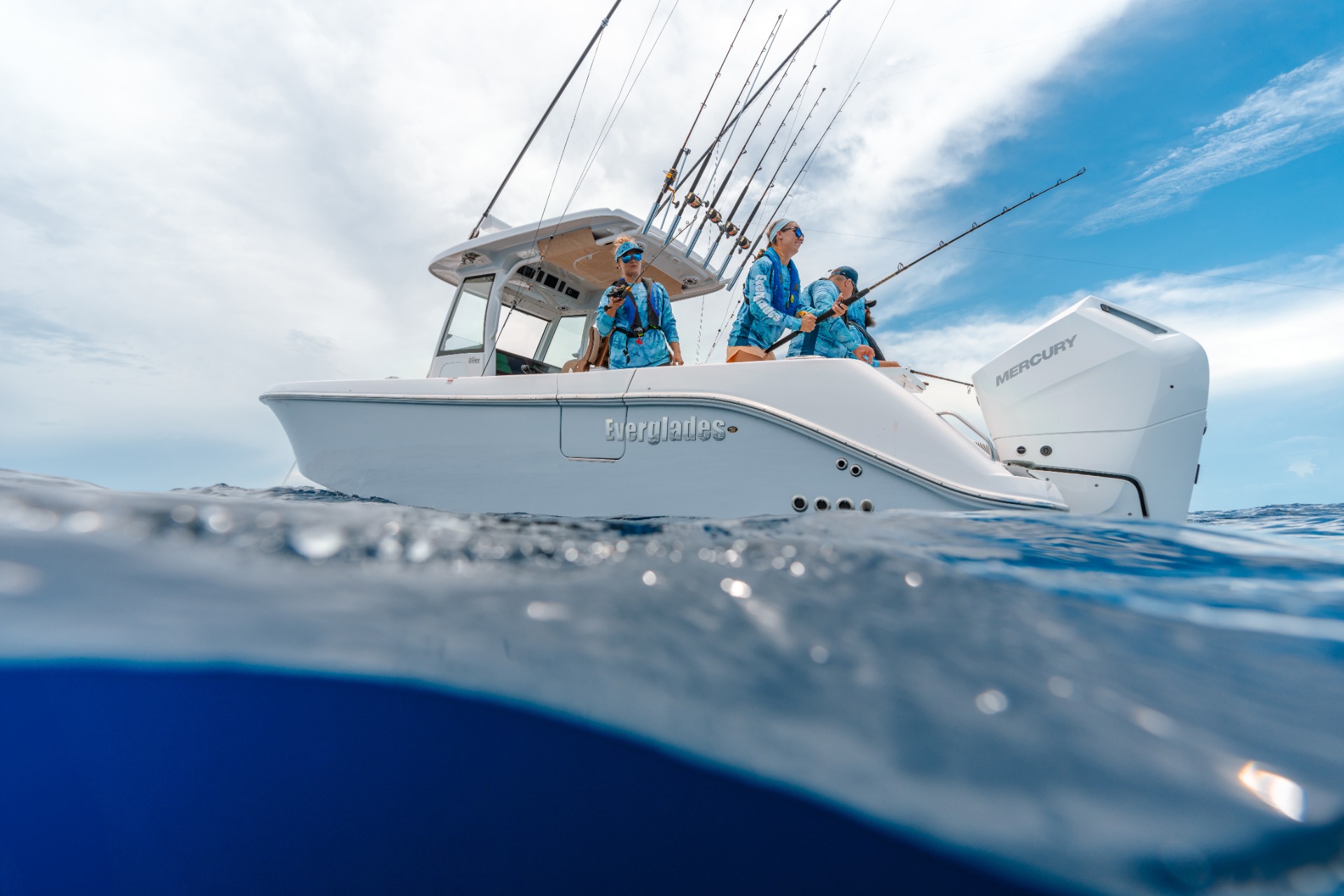 Everglades Boats 315CC - Image 2