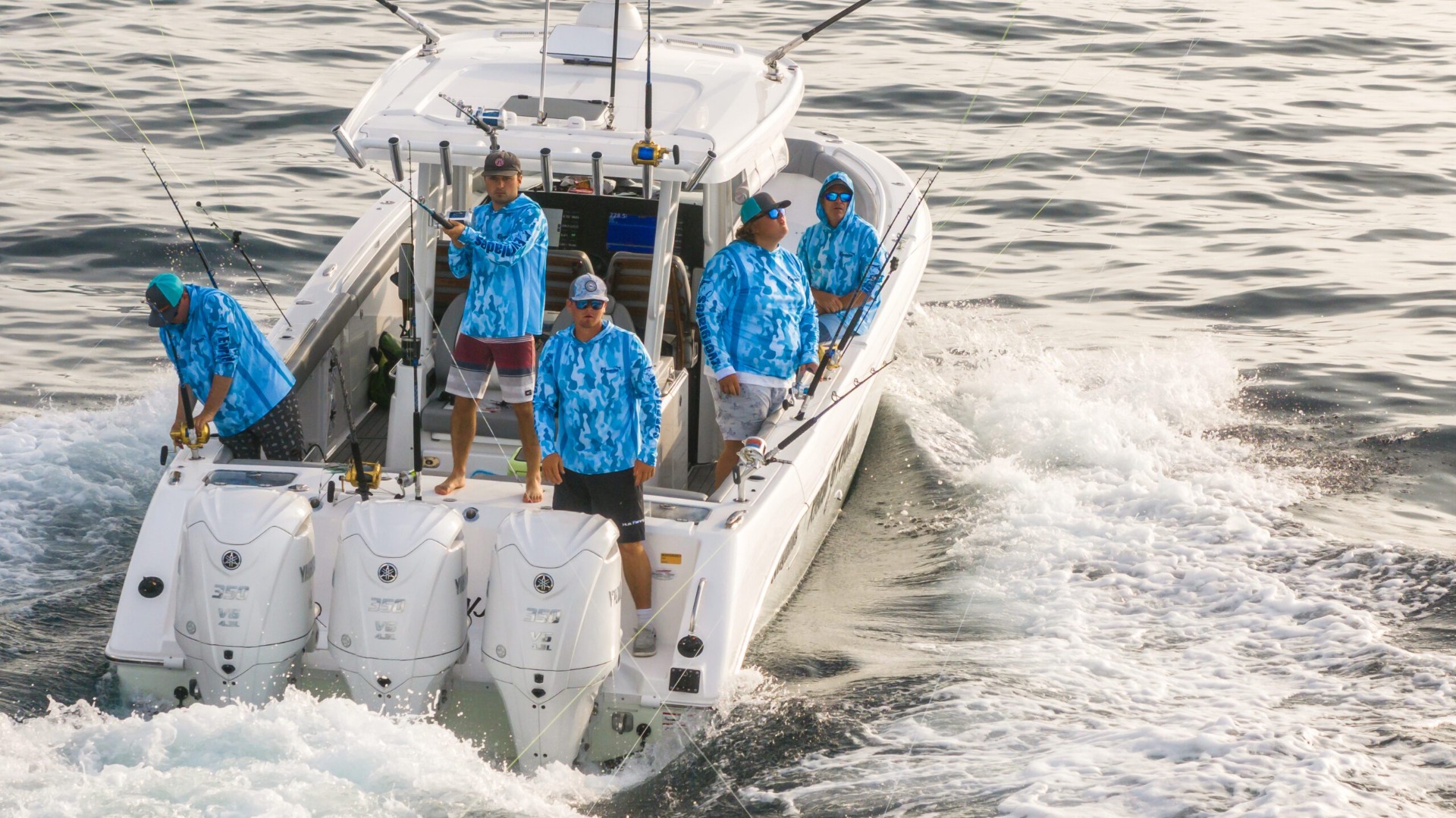 Everglades Boats 375CC - Image 3