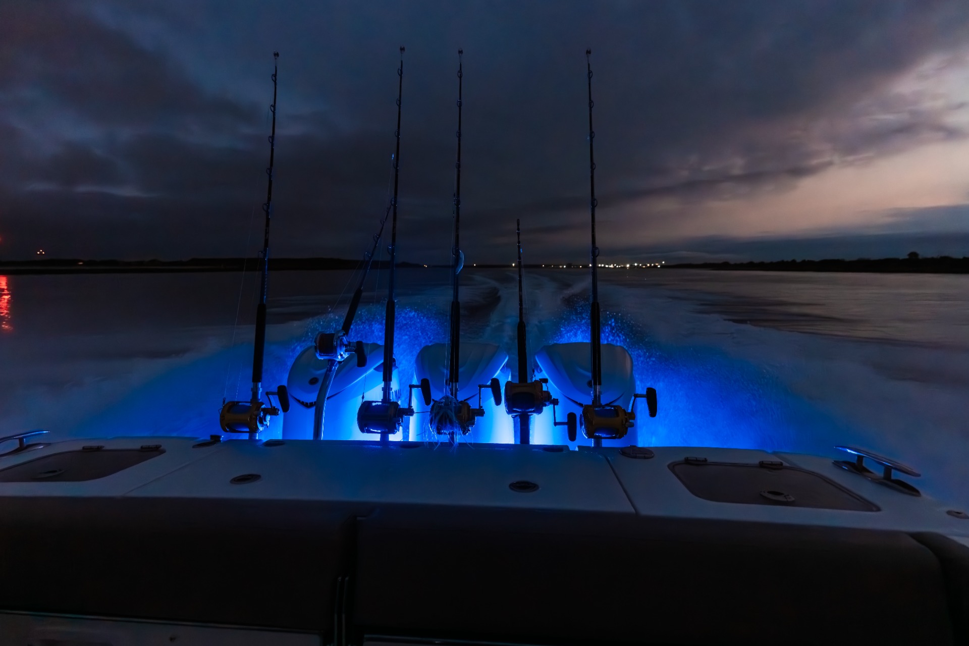 Everglades Boats 375CC - Image 12