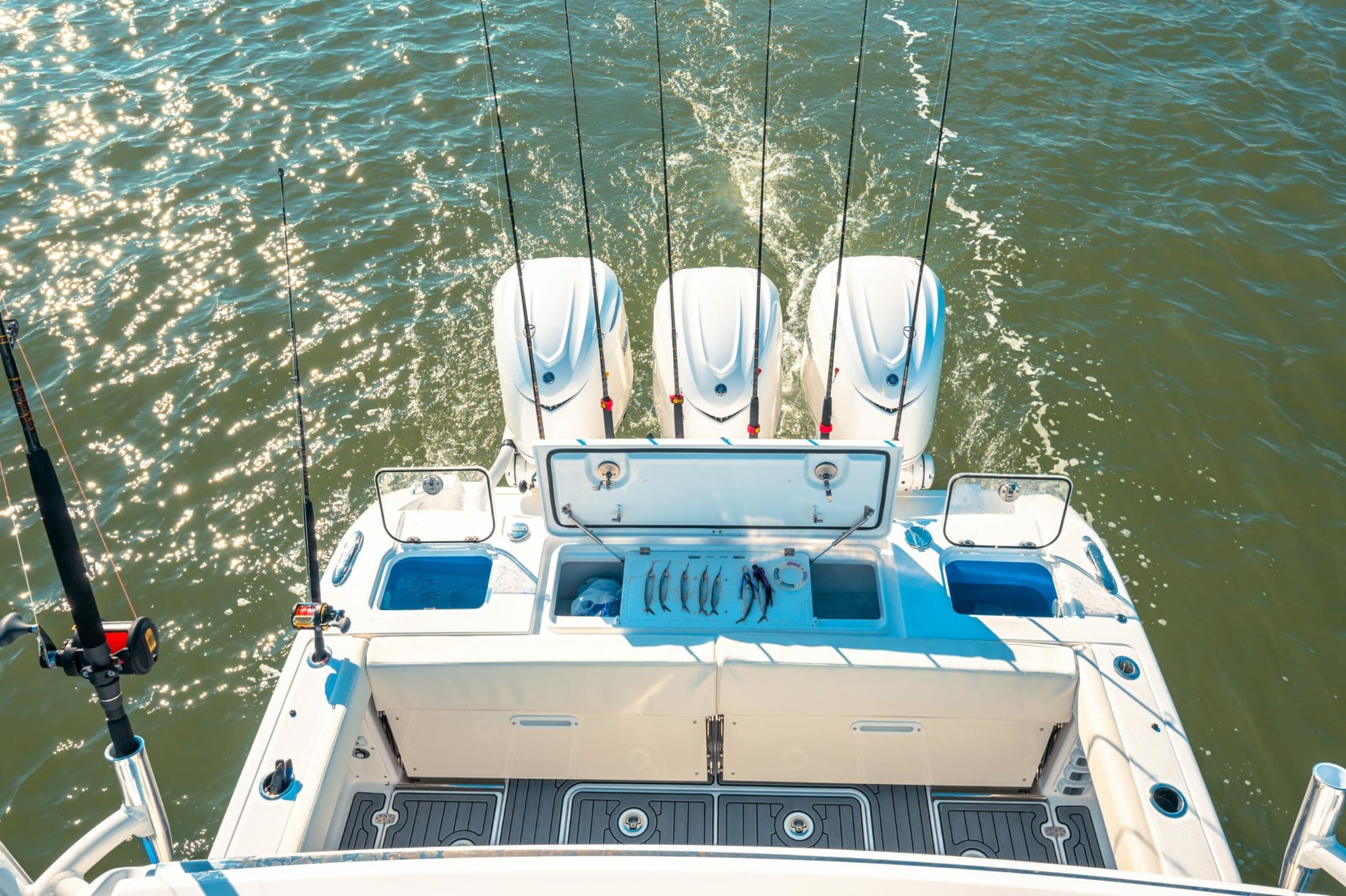Everglades Boats 375CC - Image 20
