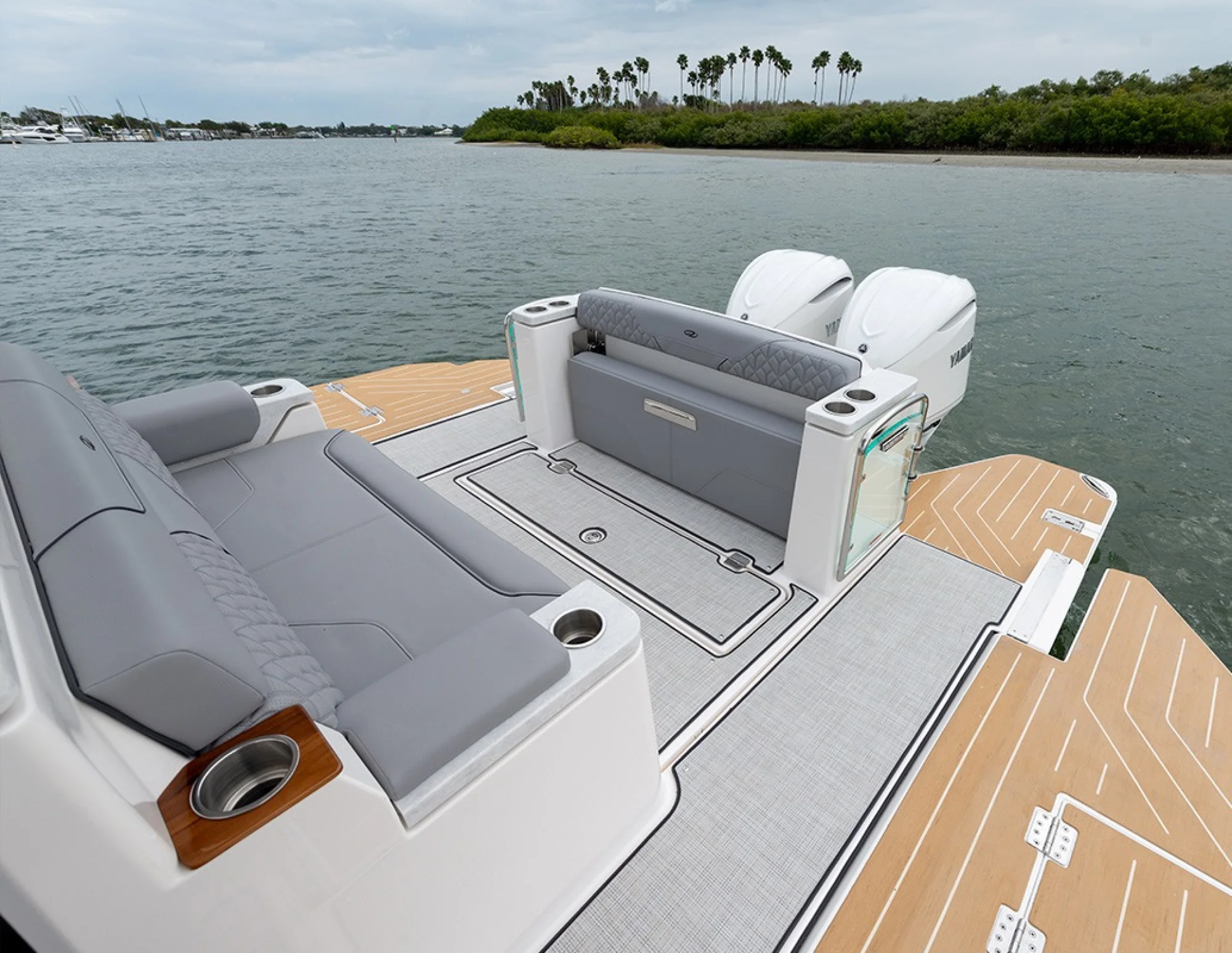 Regal Boats 34SAV - Image 4