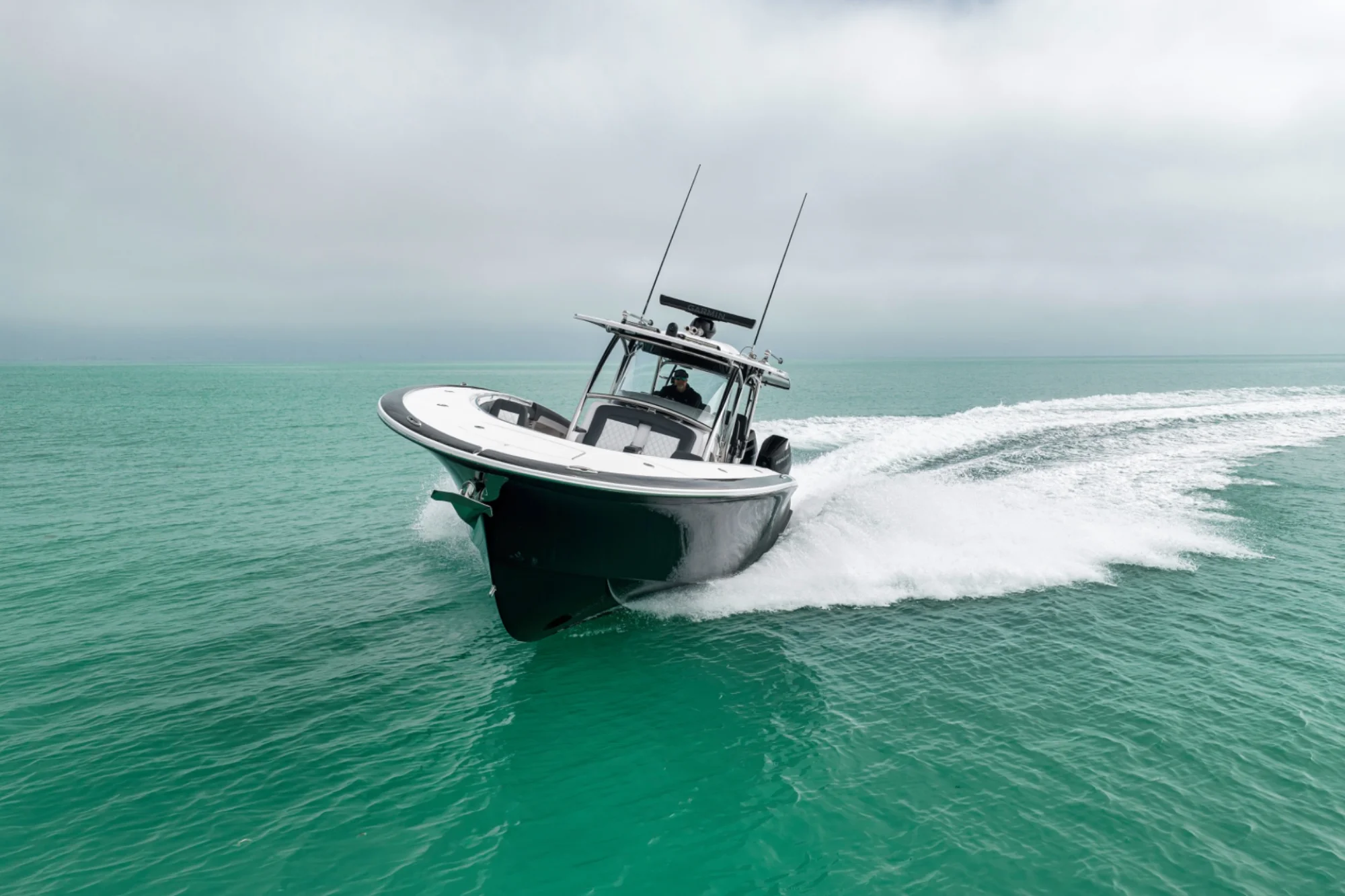 Mag Bay Yachts 43' CC - Image 7
