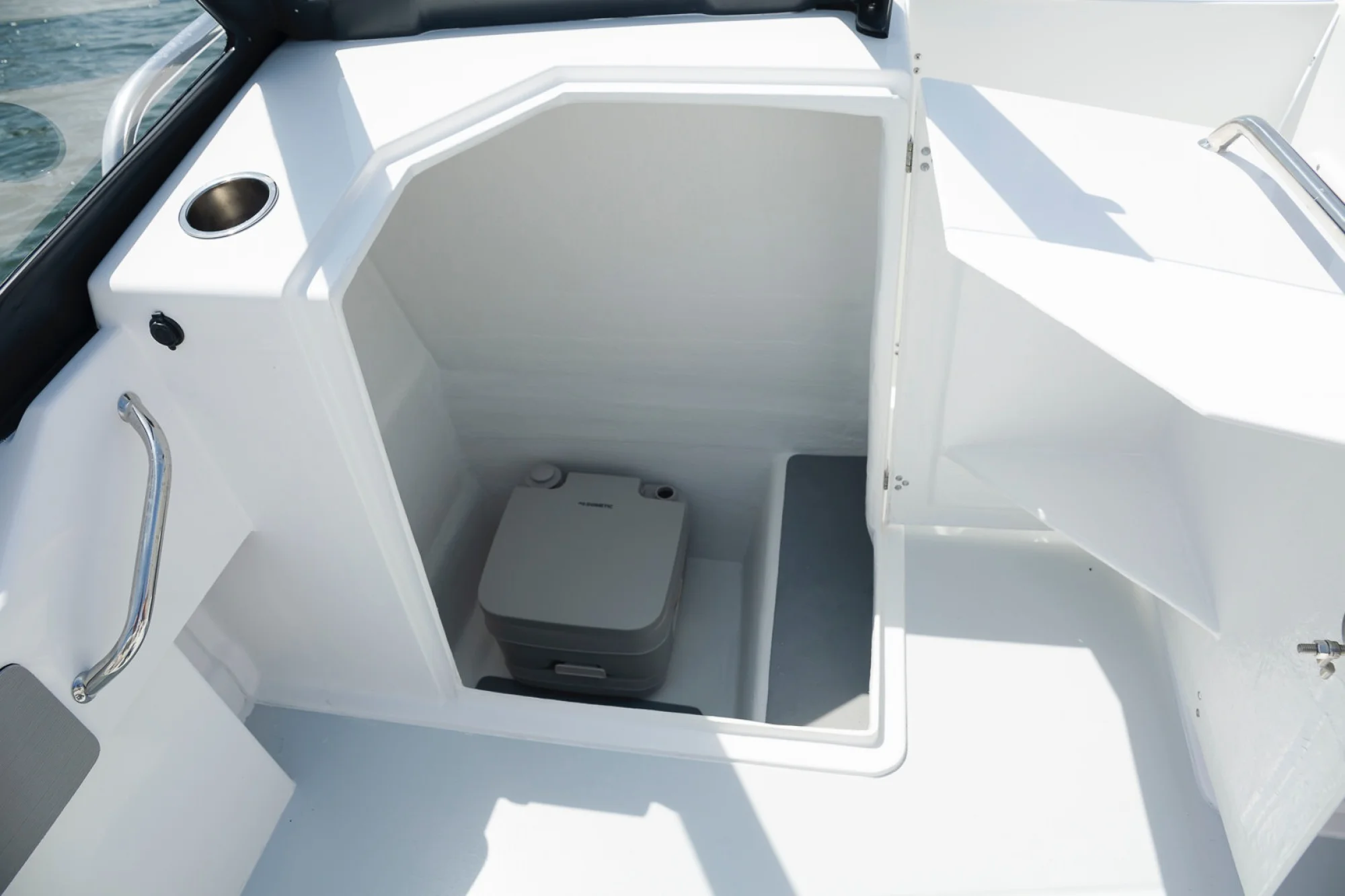 ArrowCat Power Catamarans 20 Dual Console - Image 9