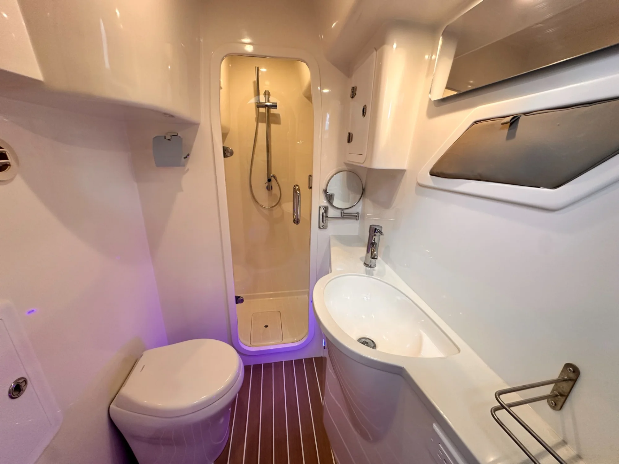 ArrowCat Power Catamarans 420 FlyBridge - Image 16