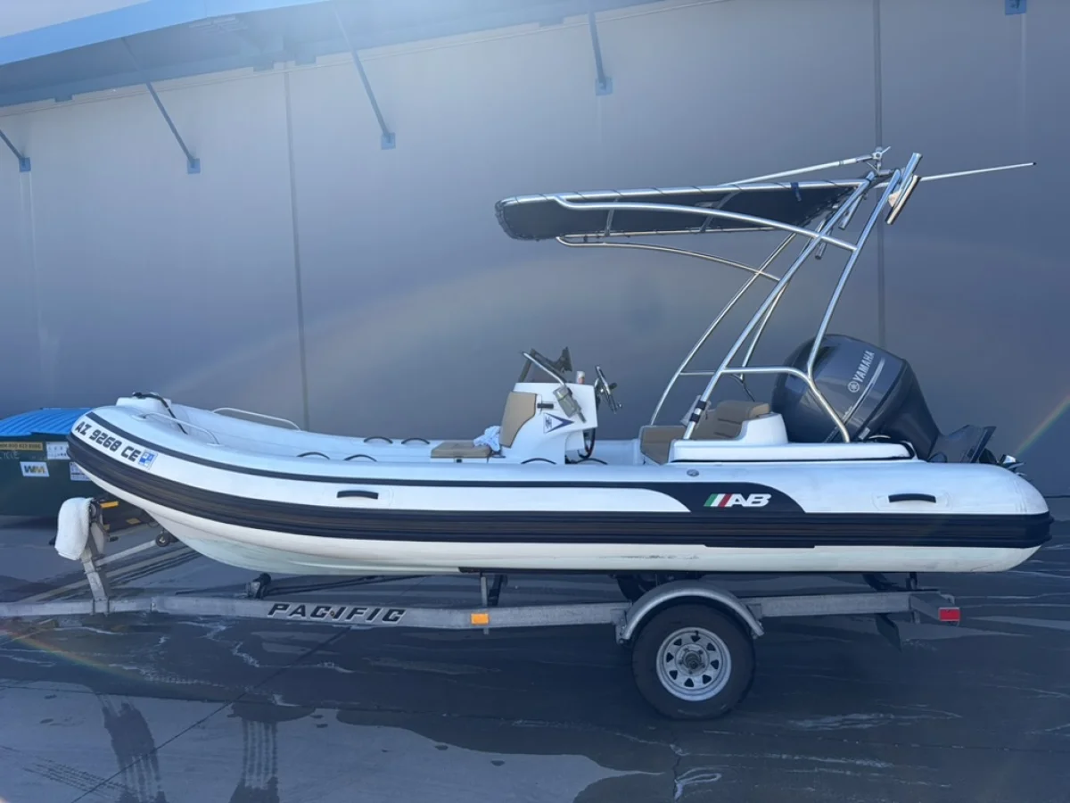 AB Inflatables VXT 17